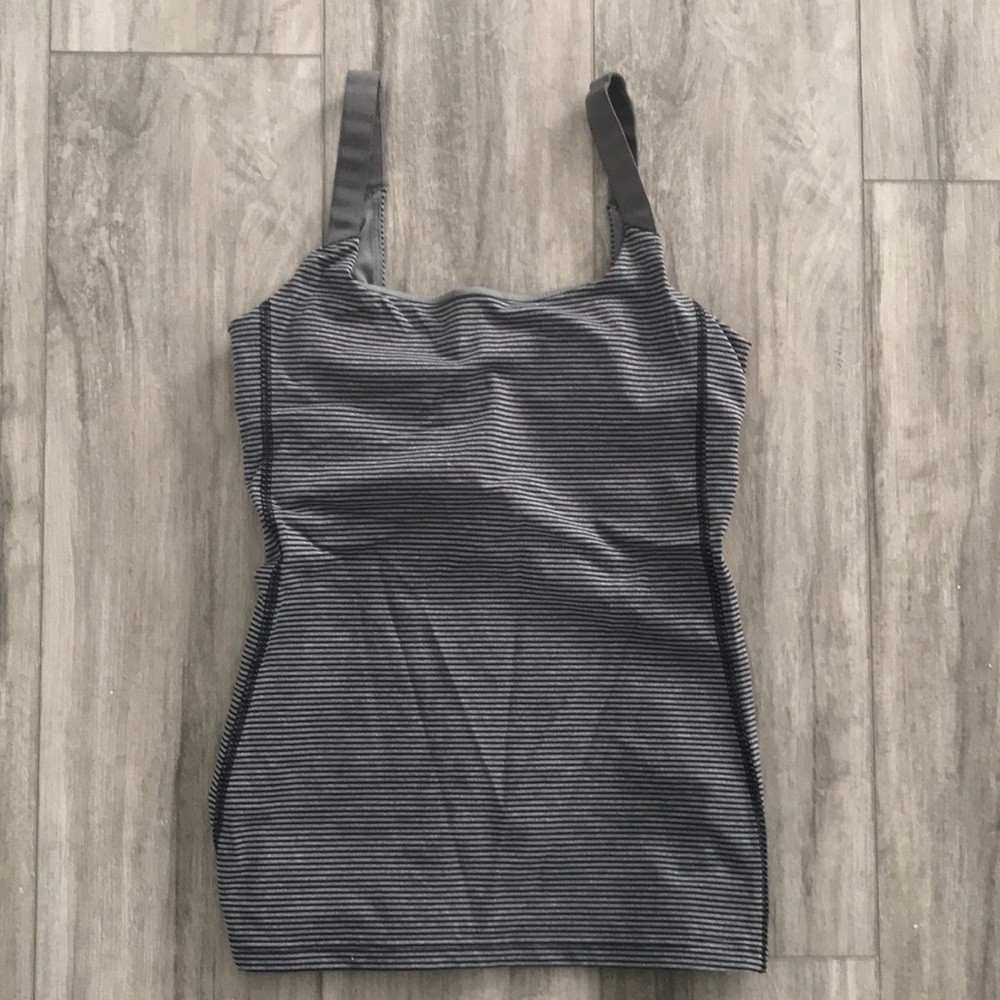Lululemon tank